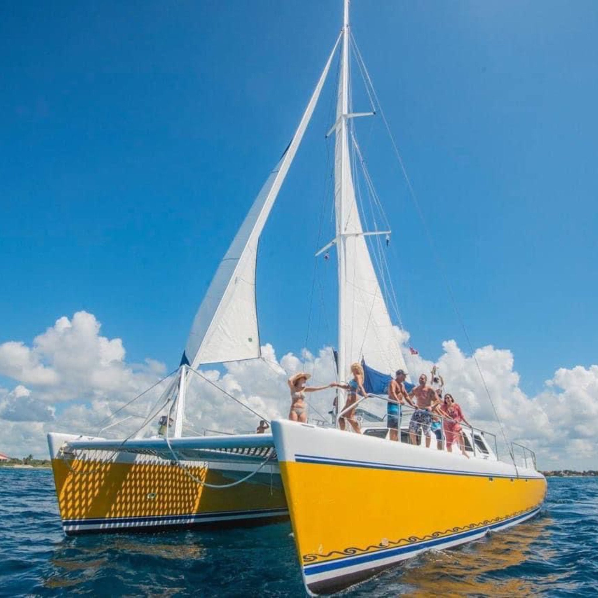 MAYAKAT - 65 ft Catamaran | DEPARTURE TIME: 03:00 PM - Beyond the Experience® - Catamaran